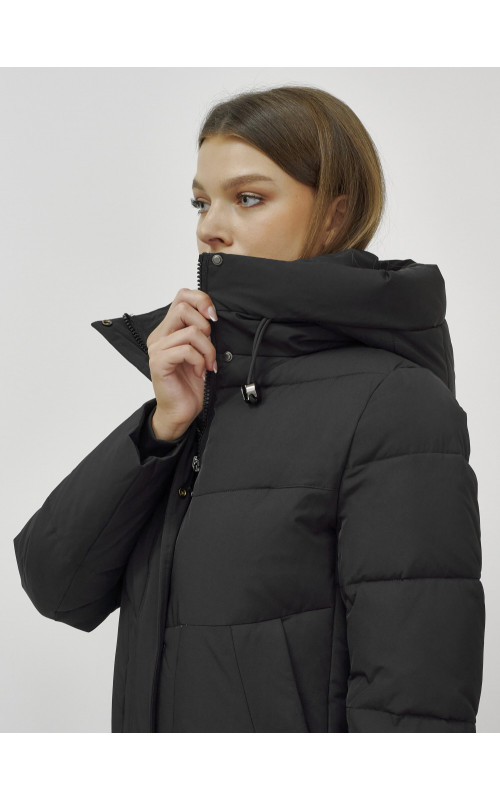 Зимний пуховик с утеплителем: стиль и комфорт.