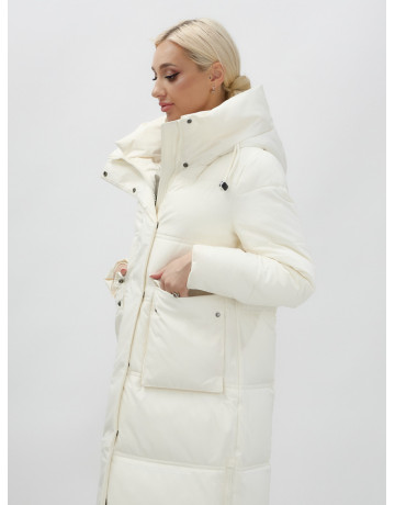 Длинный зимний пуховик с капюшоном для женщин.