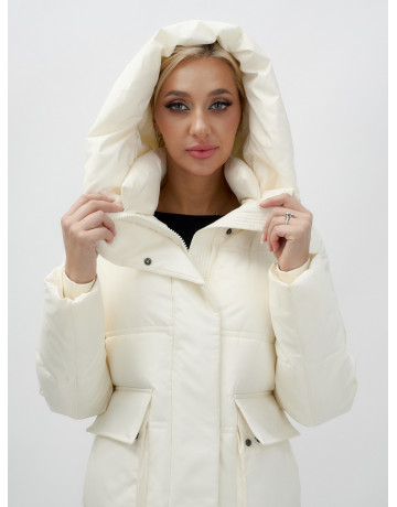 Длинный зимний пуховик с капюшоном для женщин.