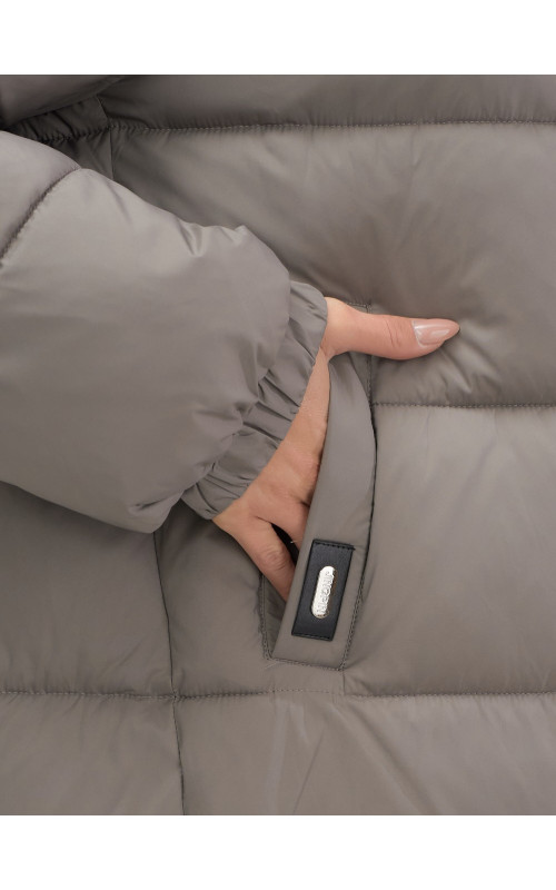 Пуховик женский зимний большого размера коричневый в Тюмени