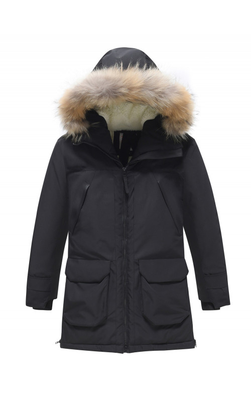 Тёплая парка для девочки-подростка для активного отдыха.