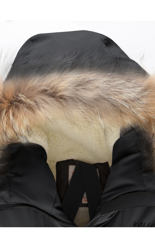 Тёплая парка для девочки-подростка для активного отдыха.