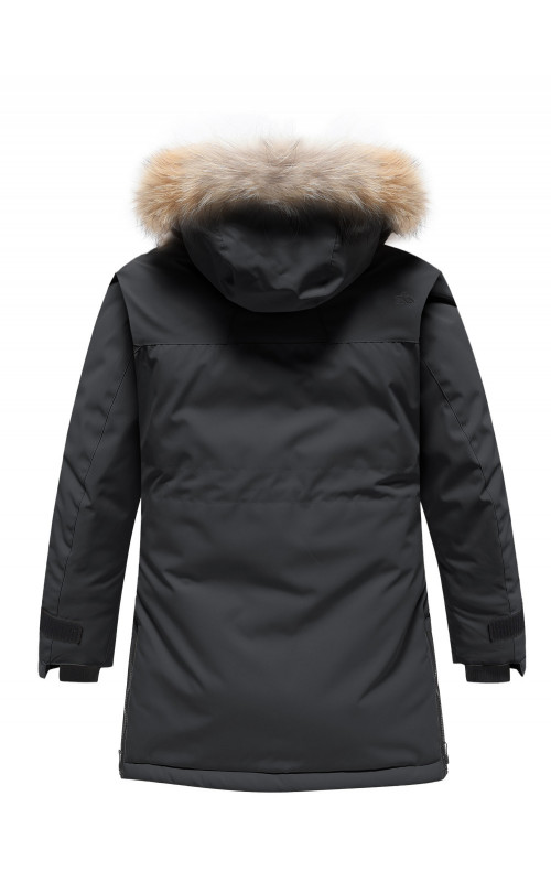 Тёплая парка для девочки-подростка для активного отдыха.