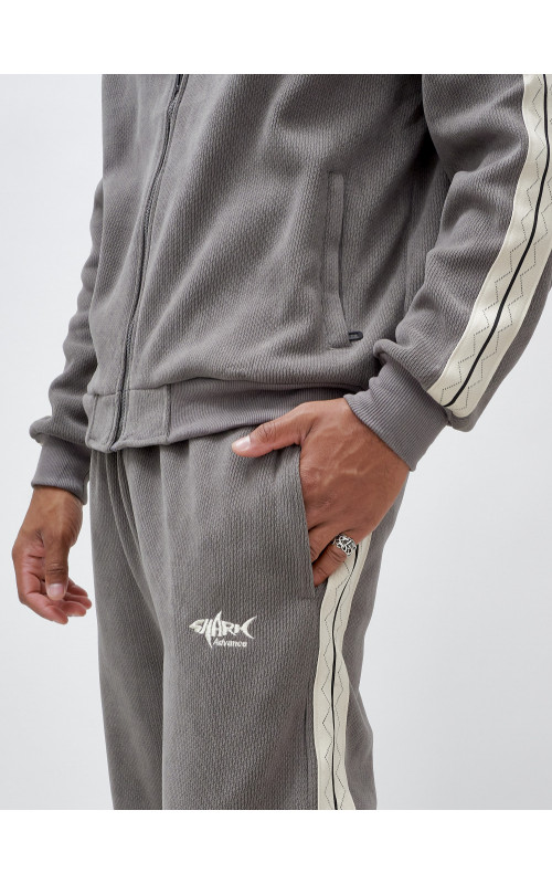 Мужской демисезонный спортивный костюм на флисе, серый, для спорта. в Тюмени