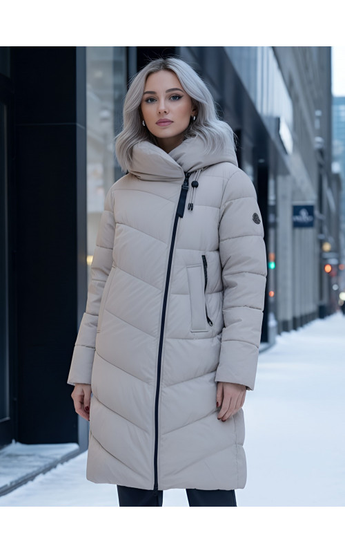 Длинный женский пуховик с капюшоном для холодной погоды