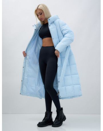 Длинный зимний пуховик для женщин.