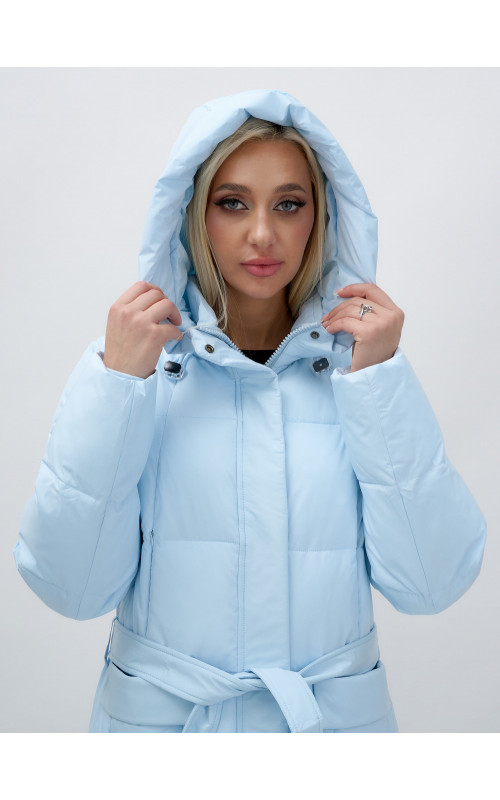 Длинный зимний пуховик для женщин.