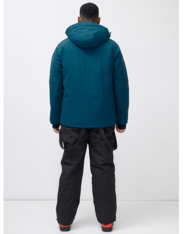 Мужской горнолыжный костюм для активного отдыха.