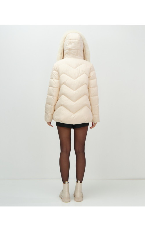 Пуховик для городской леди с мехом песца, защита от непогоды