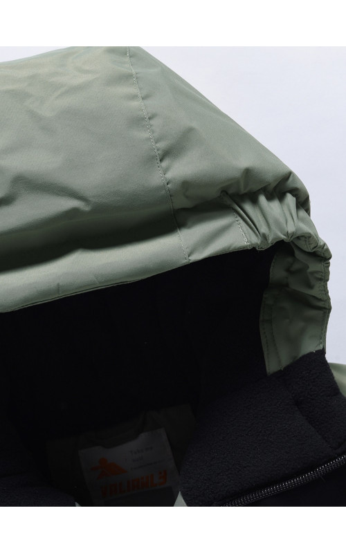 Горнолыжный костюм для подростков: защита и комфорт в холода