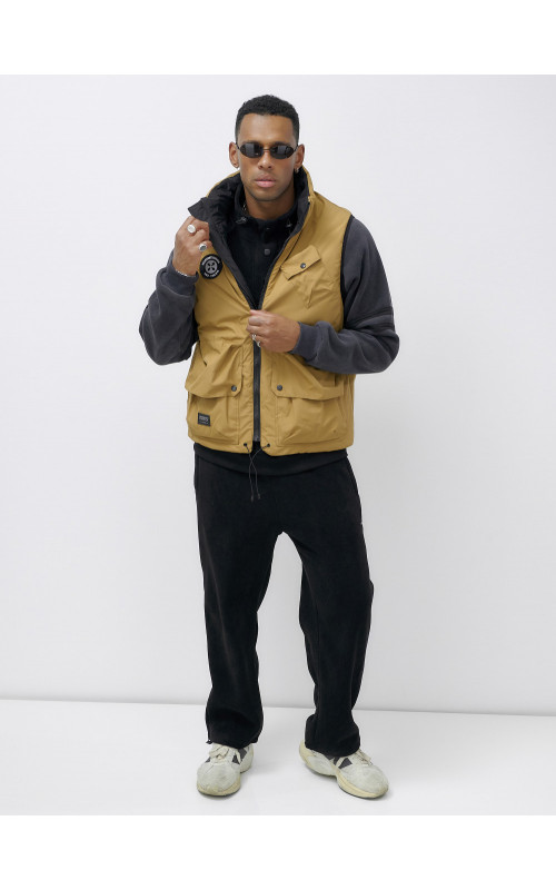 Мужская утеплённая жилетка для активного отдыха и города.