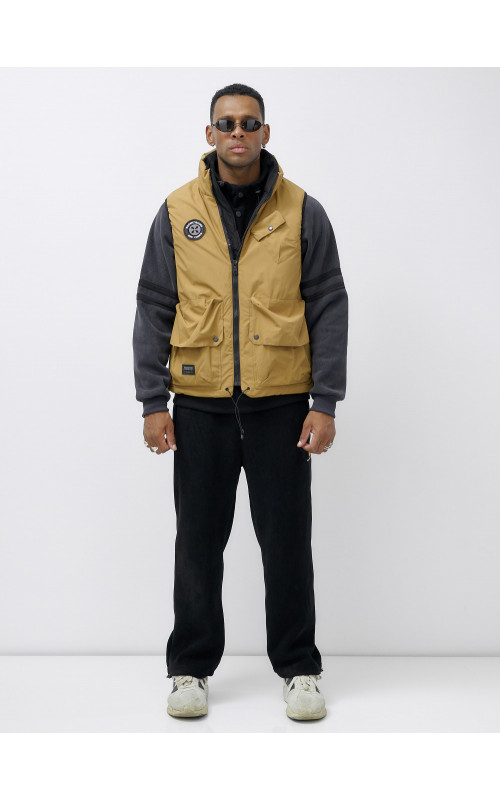 Мужская утеплённая жилетка для активного отдыха и города.