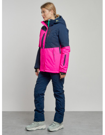 Женский горнолыжный костюм для зимних видов спорта.