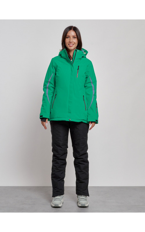 Женский горнолыжный костюм для зимних прогулок и спорта.