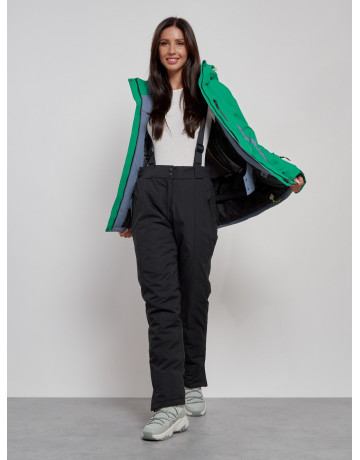 Женский горнолыжный костюм для зимних прогулок и спорта.