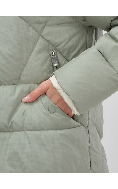 Тёплый женский пуховик с капюшоном для зимы большого размера.