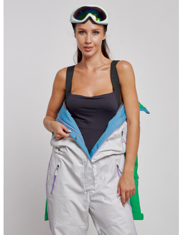 Зимний женский комбинезон для зимних видов спорта.