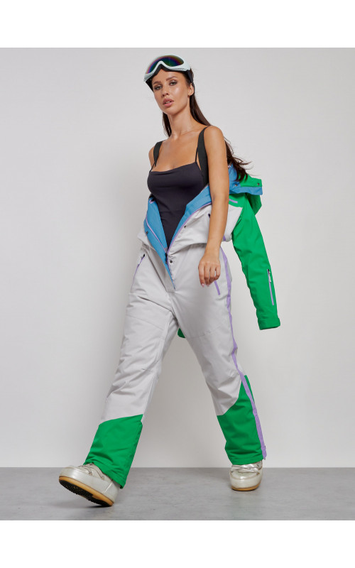 Зимний женский комбинезон для зимних видов спорта.