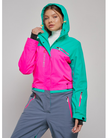 Зимний женский комбинезон для зимних видов спорта.