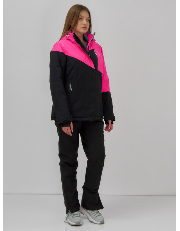 Женский горнолыжный костюм для активного отдыха.