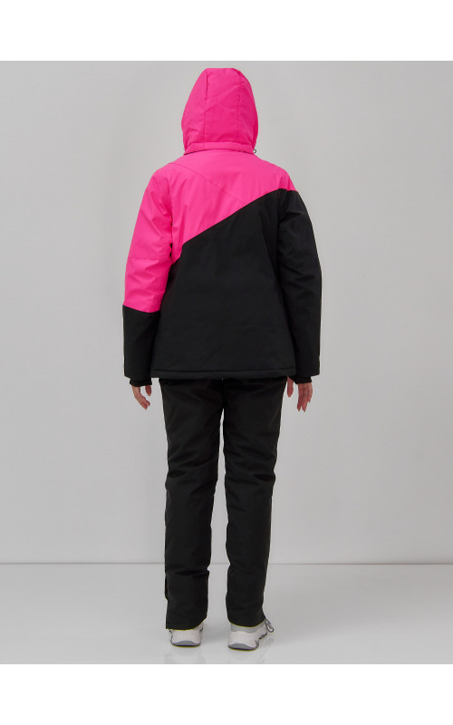 Женский горнолыжный костюм для активного отдыха.