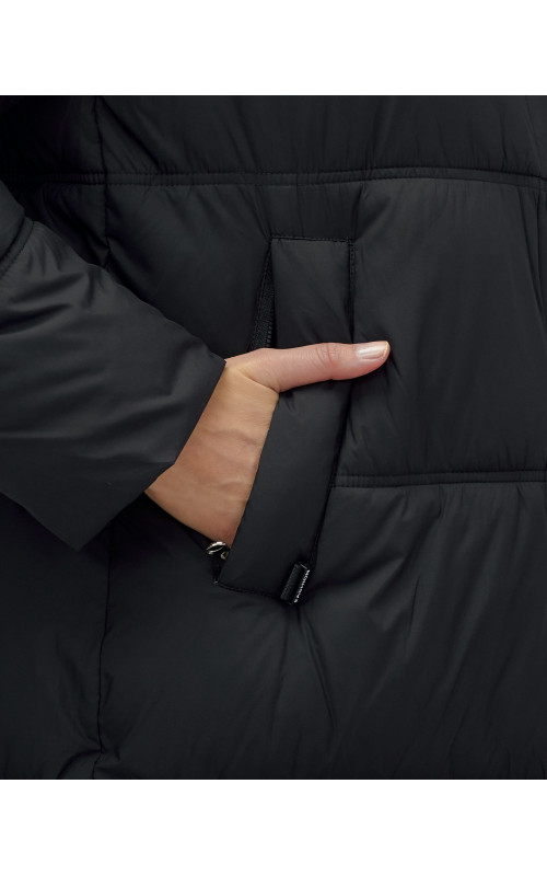 Длинный женский пуховик с капюшоном для зимы