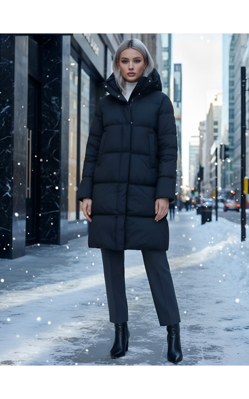 Длинный женский пуховик с капюшоном для зимы