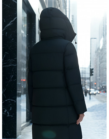 Длинный женский пуховик с капюшоном для зимы