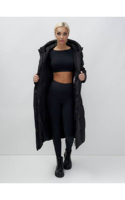 Длинный зимний пуховик для женщин.