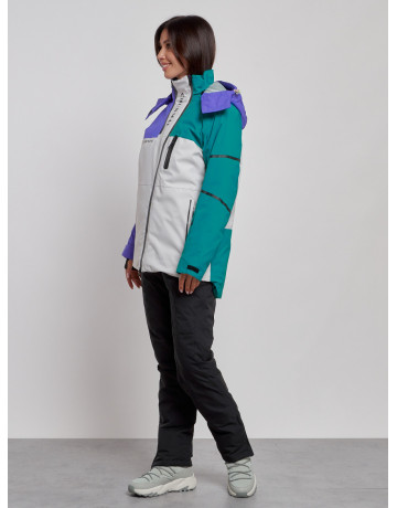 Женский горнолыжный костюм для зимних прогулок и спорта.