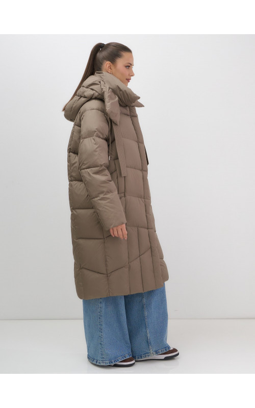 Тёплый женский пуховик с капюшоном для зимы