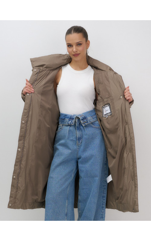 Тёплый женский пуховик с капюшоном для зимы