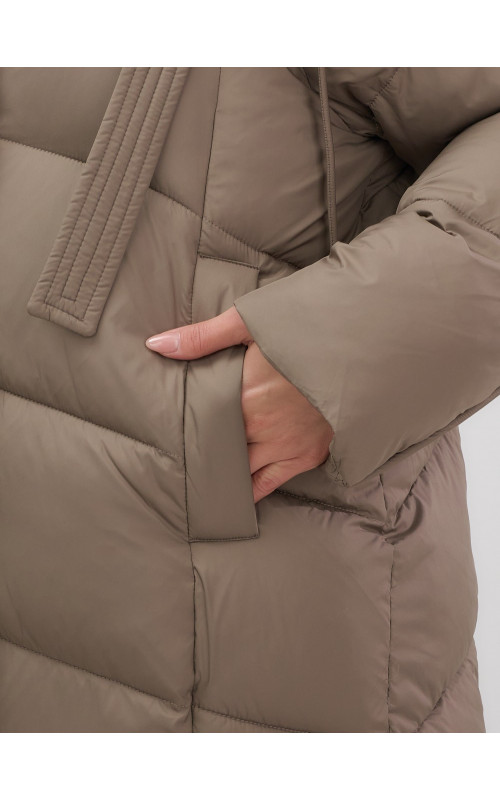 Тёплый женский пуховик с капюшоном для зимы