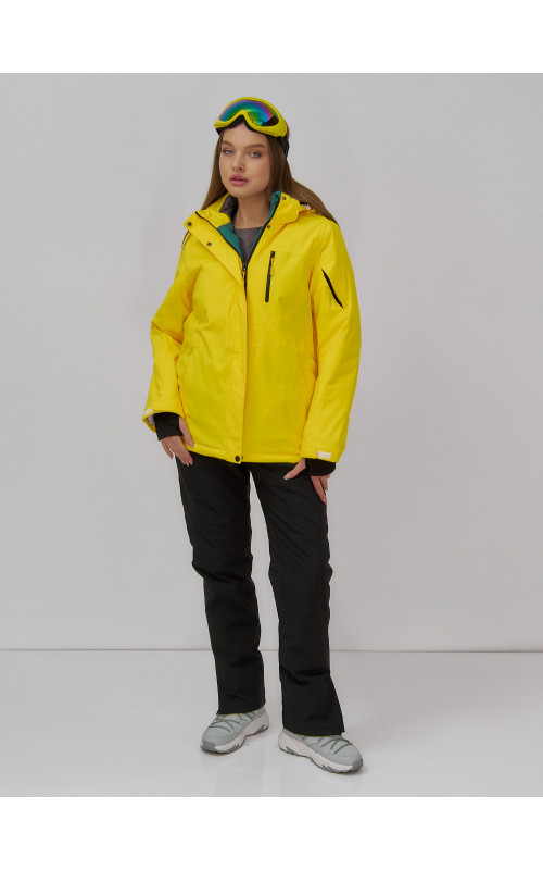 Женская горнолыжная куртка со съёмным капюшоном.