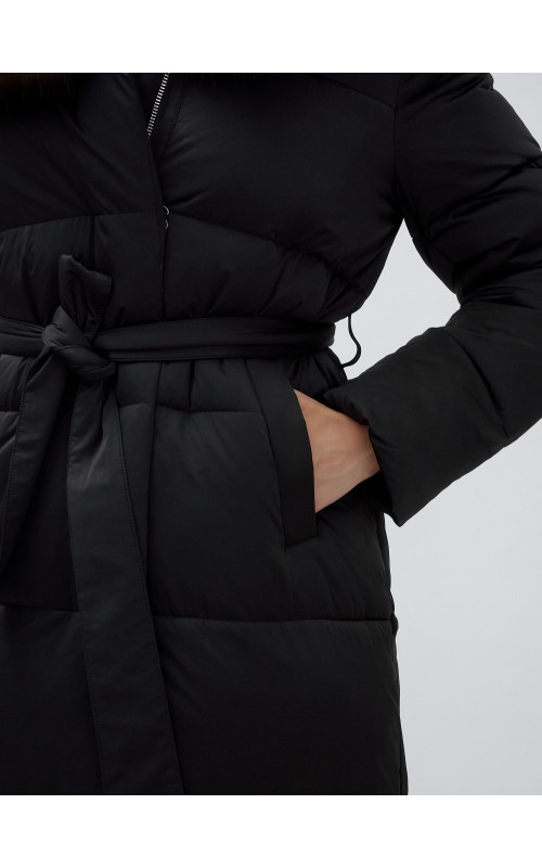 Женский зимний пуховик с мехом песца