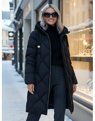 Длинный женский пуховик с капюшоном для зимы