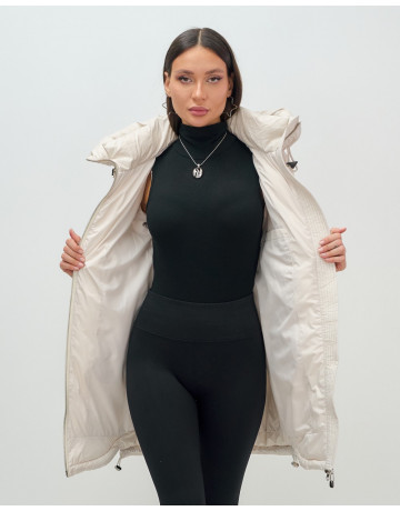 Женский зимний пуховик с капюшоном, бежевый. в Тюмени