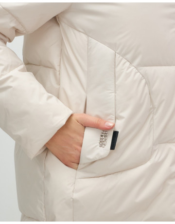 Женский зимний пуховик с капюшоном, бежевый. в Тюмени