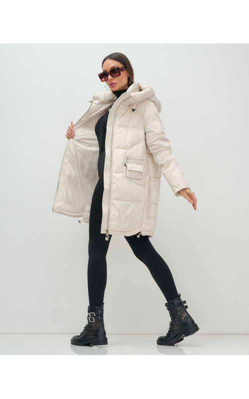 Женский зимний пуховик с капюшоном, бежевый. в Тюмени