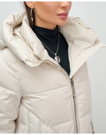 Женский зимний пуховик с капюшоном, бежевый. в Тюмени