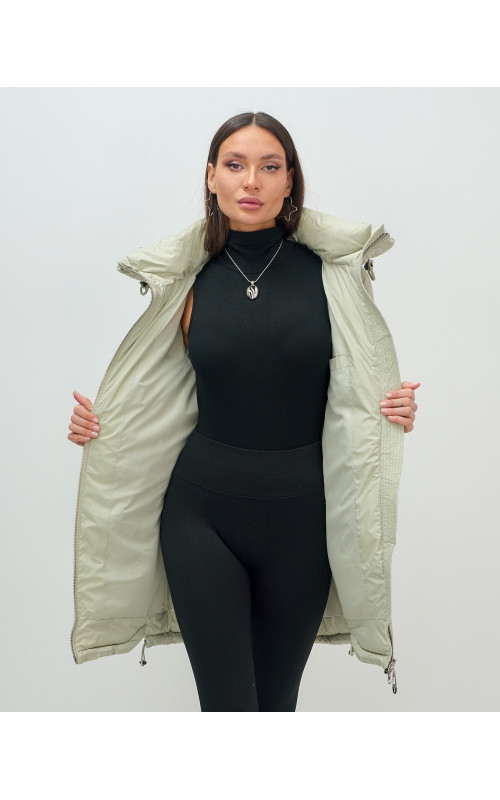 Женский модный пуховик с капюшоном салатового цвета. в Тюмени