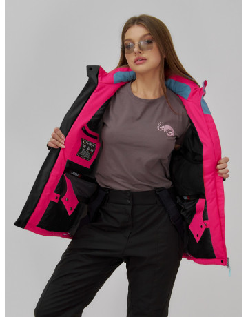 Женская горнолыжная куртка: идеальная посадка и тепло