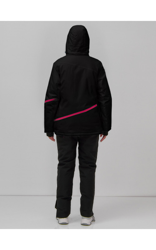 Женская горнолыжная куртка: идеальная посадка и тепло