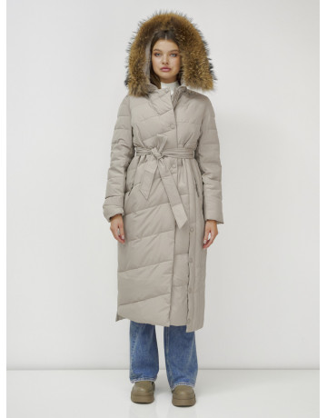 Длинный женский пуховик с мехом енота.