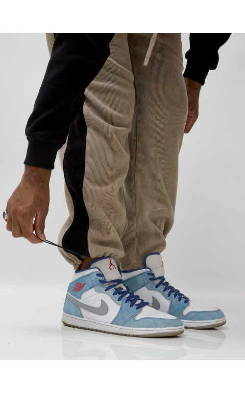 Мужской демисезонный спортивный костюм на флисе, бежевый, для активного отдыха в Тюмени