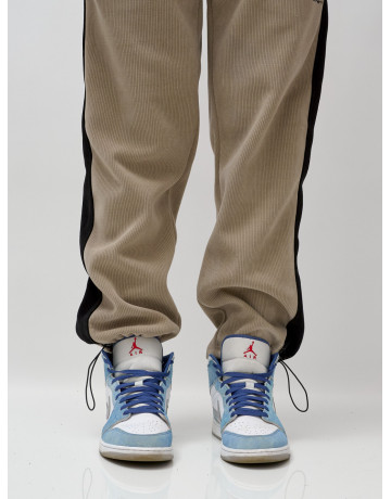 Мужской демисезонный спортивный костюм на флисе, бежевый, для активного отдыха в Тюмени