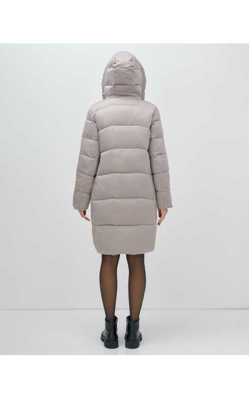 Длинный женский пуховик с капюшоном для зимы