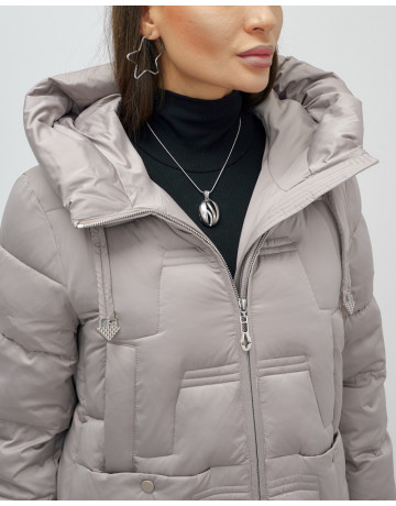 Длинный женский пуховик с капюшоном для зимы